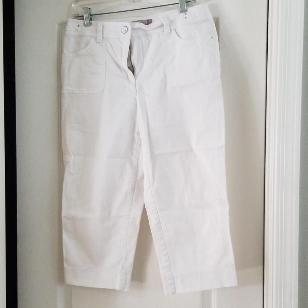 Chico white capris